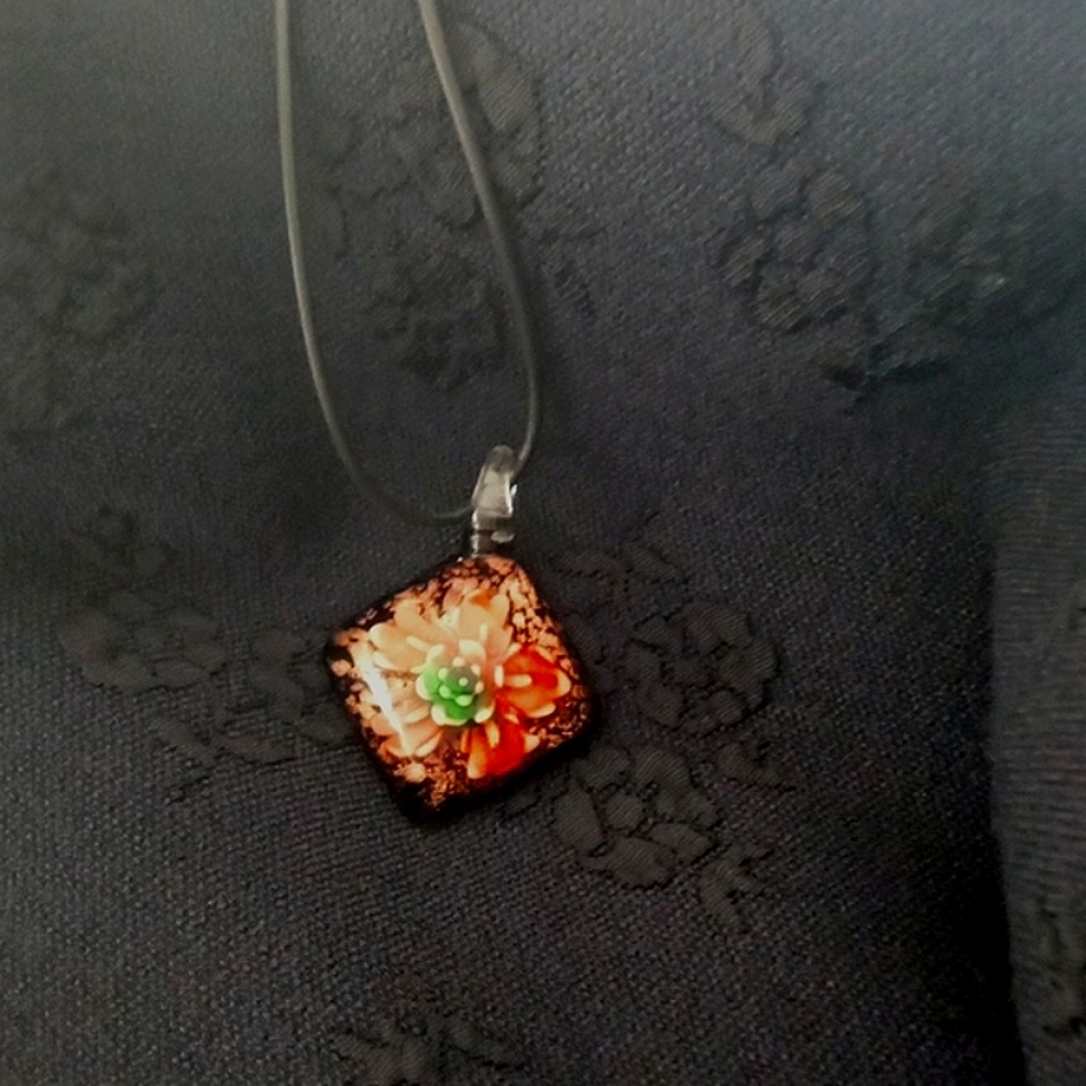 Vintage New! Diamond Shaped Glass Flower Pendant with Faux Leather Cord